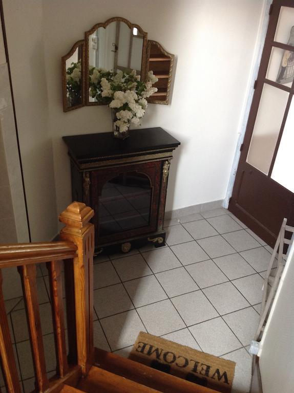La Maison De Maidara Bed and Breakfast Olby Habitación foto